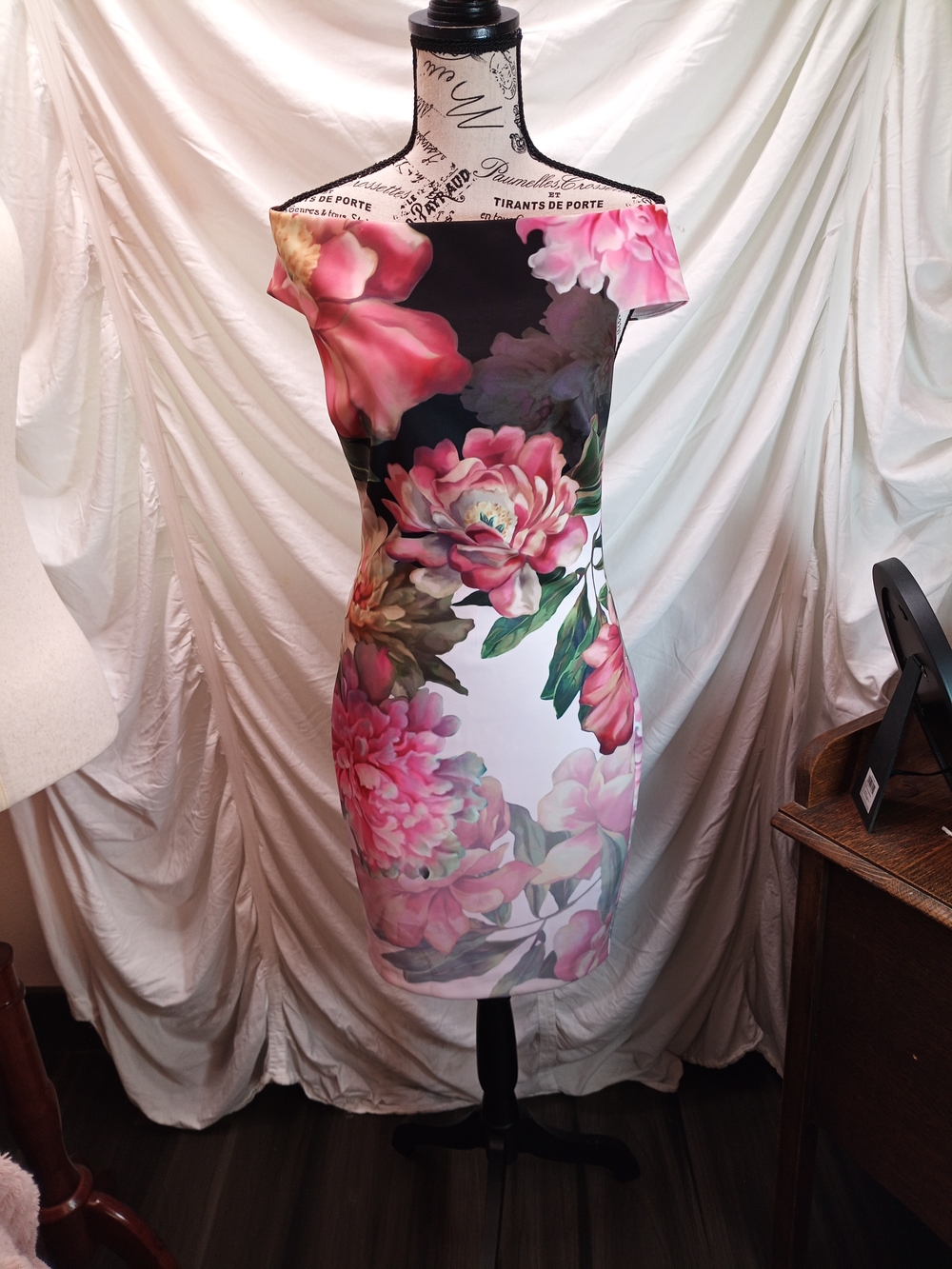 Ted Baker London Off-Shoulder Floral Midi Dress in Pink, Black and White